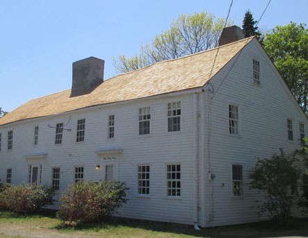 A photo of the exterior of Swett-Ilsley House